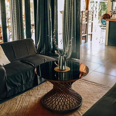 Breathe Villa Meno Gili Meno Exterior photo