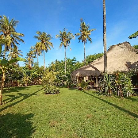 Breathe Villa Meno Gili Meno Exterior photo