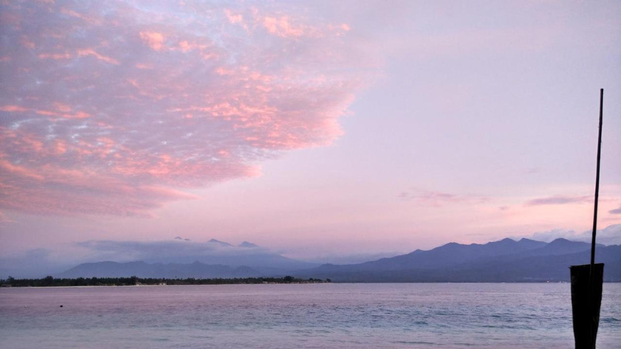 Breathe Villa Meno Gili Meno Exterior photo