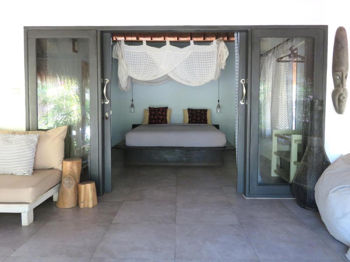 Breathe Villa Meno Gili Meno Exterior photo