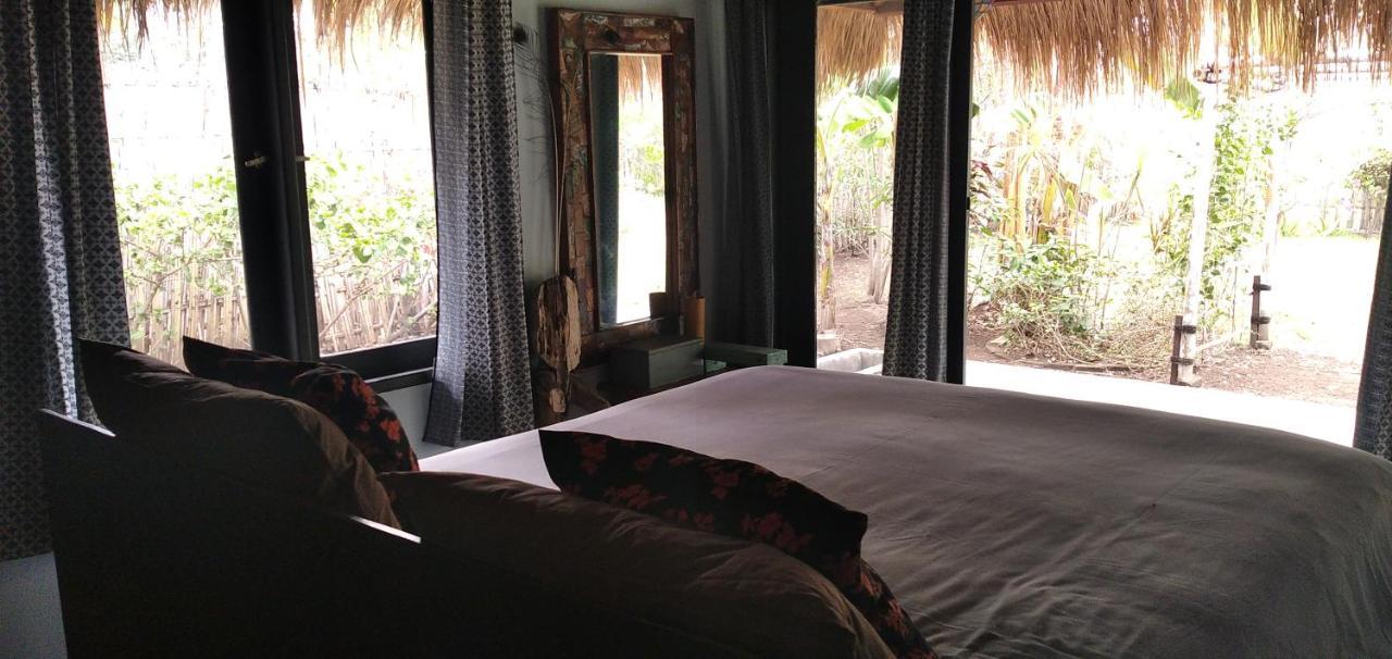 Breathe Villa Meno Gili Meno Exterior photo