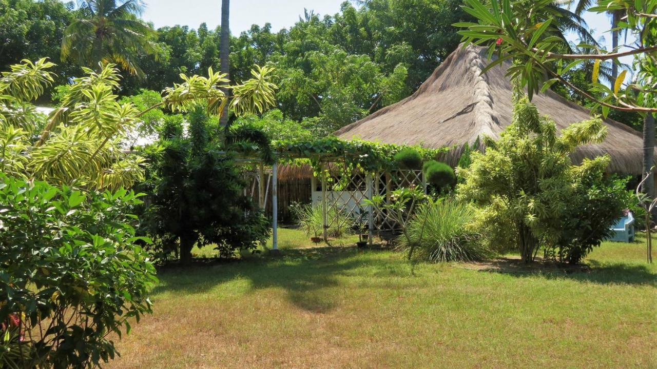 Breathe Villa Meno Gili Meno Exterior photo