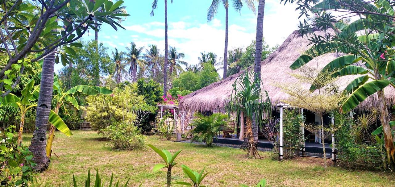 Breathe Villa Meno Gili Meno Exterior photo